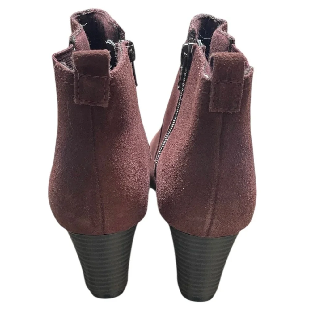 Clarks Women's Burgundy Suede Wedge Ankle Boots Side Zip‎ Elastic Size 7